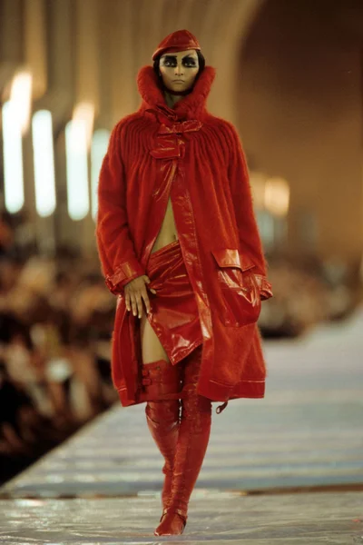 Look 13